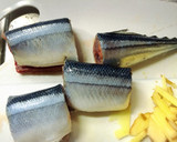 簡単、骨まで食べられるサンマの生姜煮作り方4写真