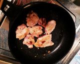簡単美味♡鶏と舞茸のトマトバジル煮込み♡作り方2写真
