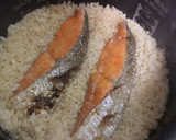 炊飯器で簡単～！秋鮭の炊き込みごはん作り方3写真