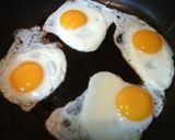 超簡単！放っておけば綺麗な目玉焼き！作り方4写真