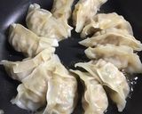誰でも簡単！パリパリ餃子の焼き方作り方3写真