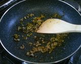 高菜とひき肉のにんにく醤油焼きそば作り方1写真