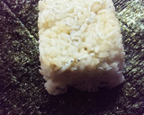 めんつゆと釜あげしらすのおにぎらず作り方3写真