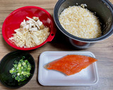 簡単♪鮭とキノコの炊き込みご飯作り方3写真
