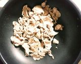 超絶簡単！豚肉キノコの和風パスタ！！作り方5写真