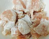 鶏胸肉ピーマンの胡麻味噌マヨ炒め❤️作り方2写真