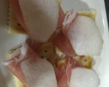 秋の☆生ハムの前菜♫onクラッカー作り方4写真