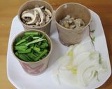 雨の日に良い貝のむき身入りニラチヂミ作り方1写真