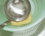 水が飛ばない★お麩or油揚げの水切り方法作り方9写真