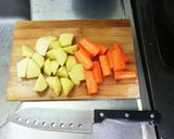 野菜たっぷり！鶏肉のケチャップ煮込み作り方1写真