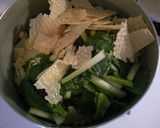 簡単！さっぱり♪湯葉と 小松菜のお吸い物作り方3写真