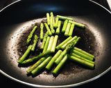 アスパラの醤油ココナッツオイル炒め作り方2写真