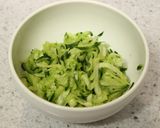 お弁当♪キャベツときゅうりのゆかり和え作り方2写真