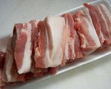 豚バラ肉かたまりの梅煮作り方1写真