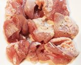 ＊鳥もも肉のウスターソース焼き＊作り方1写真