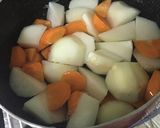 里芋と竹輪の煮物作り方3写真