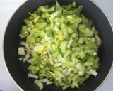 豚肉とセロリでガパオ☆作り方3写真