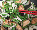 れんこんとしめじの鶏ささみ炒め作り方5写真