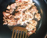 簡単！豚肉と野菜のゴマ味噌炒め♡作り方3写真