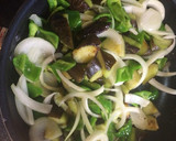 簡単！豚肉と野菜のゴマ味噌炒め♡作り方5写真