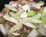 野菜たっぷりコチュジャンでチゲ鍋風★作り方6写真