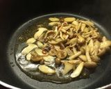 エリンギとシメジの炒めそば作り方3写真