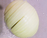 時短簡単＊痛くならない玉ねぎのみじん切り作り方1写真