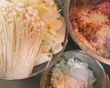 白菜と肉団子の春雨スープ作り方1写真