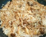 フライパンde鶏肉ときのこの炊き込みご飯作り方4写真