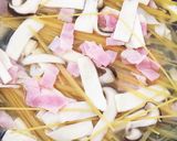 ワンポットパスタ！エリンギの和風ガリバタ作り方3写真