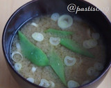 【おみそ汁】ほうれん草と油揚げのお味噌汁作り方16写真