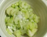 セロリのキムチ胡麻和え作り方2写真
