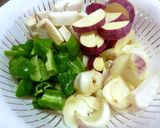 野菜の和洋炒め（ゆりね入り♪）作り方1写真