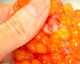 簡単絶品♡生筋子で本当のいくらの醤油漬け作り方5写真