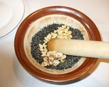 朝食に最適♪松の実くるみ黒ゴマのトースト作り方3写真