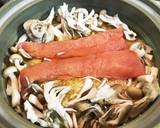 超簡単♡秋の味覚！鮭と茸の炊き込みご飯作り方4写真