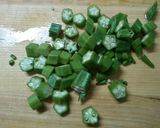 オクラと小松菜 なめこの お味噌汁♪作り方2写真