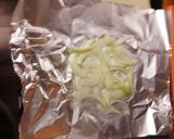 簡単 トリとシイタケ の ホイル焼き作り方1写真