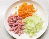簡単ランチ♡カルボナーラ風＊コンソメ炒飯作り方2写真