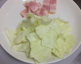 キャベツとベーコンのペペロンチーノ作り方1写真