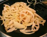 鯖と蓮根のコク味噌ケチャップ炒め！作り方5写真