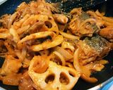 鯖と蓮根のコク味噌ケチャップ炒め！作り方6写真