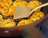 ＊丸ごと大豆＆ひじきのカリカリ焼き＊作り方4写真