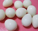 海老とうずら卵のワンポットホットサラダ作り方1写真