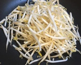 シャキシャキ♪簡単モヤシと卵の炒め物♡作り方2写真
