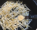シャキシャキ♪簡単モヤシと卵の炒め物♡作り方3写真