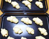 卵と牛乳♪簡単成形☆ウィンナーロールパン作り方11写真