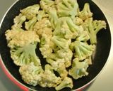 お弁当や1品に☺カリフラワーの塩昆布炒め作り方1写真