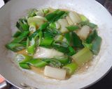 ガッツリ食べよう♡レバキムの旨辛とろ玉丼作り方5写真