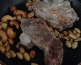 余ったミックスナッツで、豚のステーキ作り方4写真